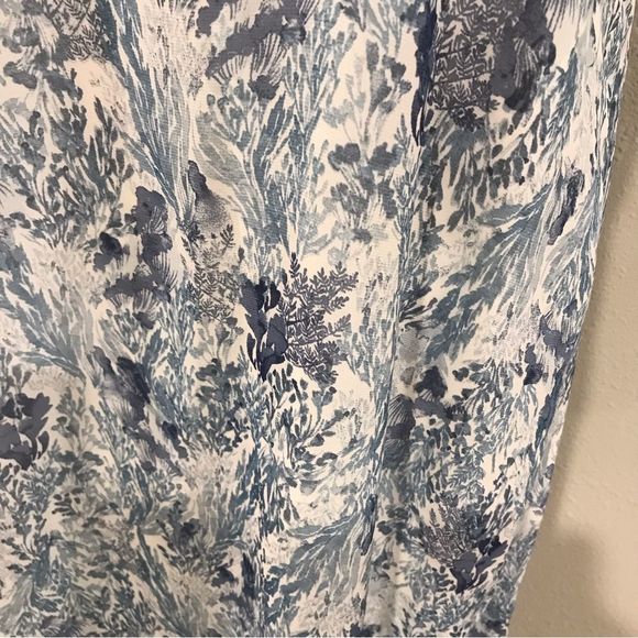 Old Navy Blue and White Maxi Dress - Picture 4 of 11